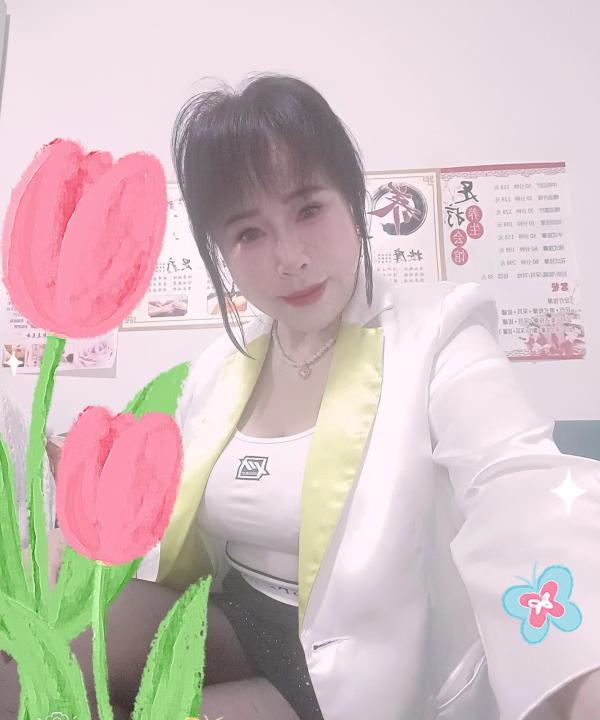 狠狠爆菊的骚熟女