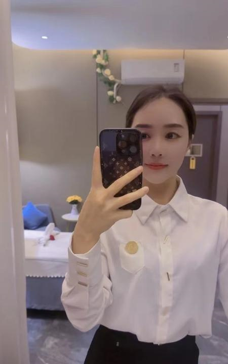 崂山清纯小姐姐