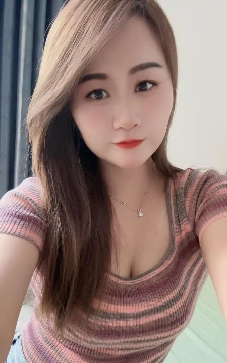 福永大胸妹子