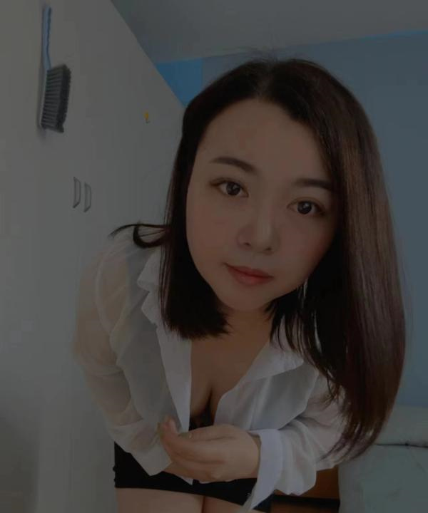曹路服务系莉莉