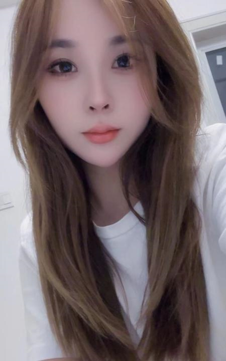 蜀山小美女