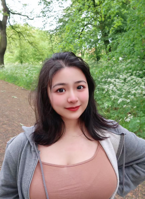 肉感十足大胸妹