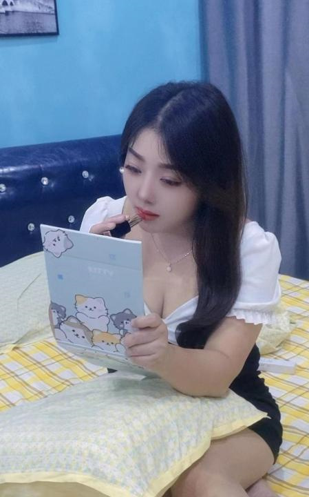 白云小美妇三妹