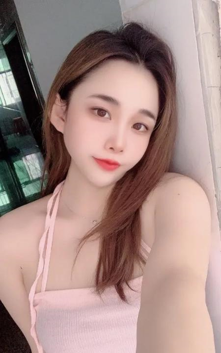 三通小骚货甜甜