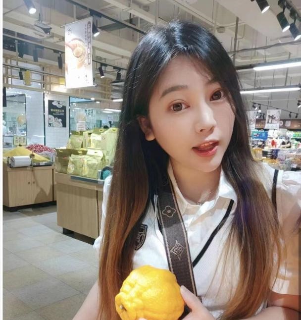 布吉甜美衣衣