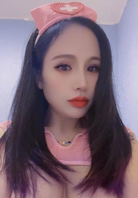 大胸燕子手感好