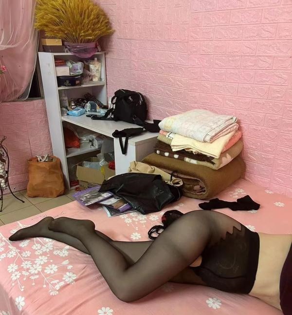 海珠白虎少妇老板娘