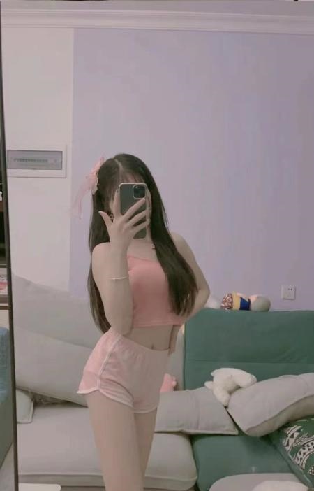 肉臀美腿小琪