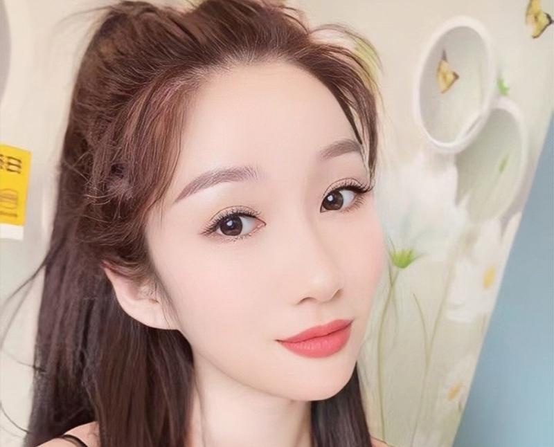 后湖骚车模笑笑