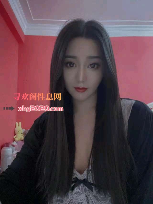 西湖仙月儿