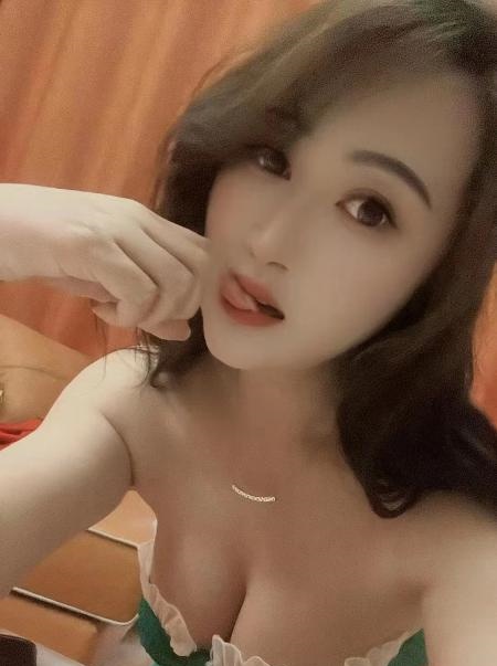 瑶海大胸美妇