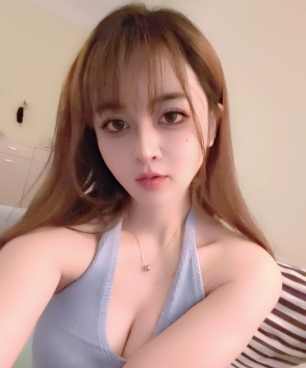 身材颜值笑笑