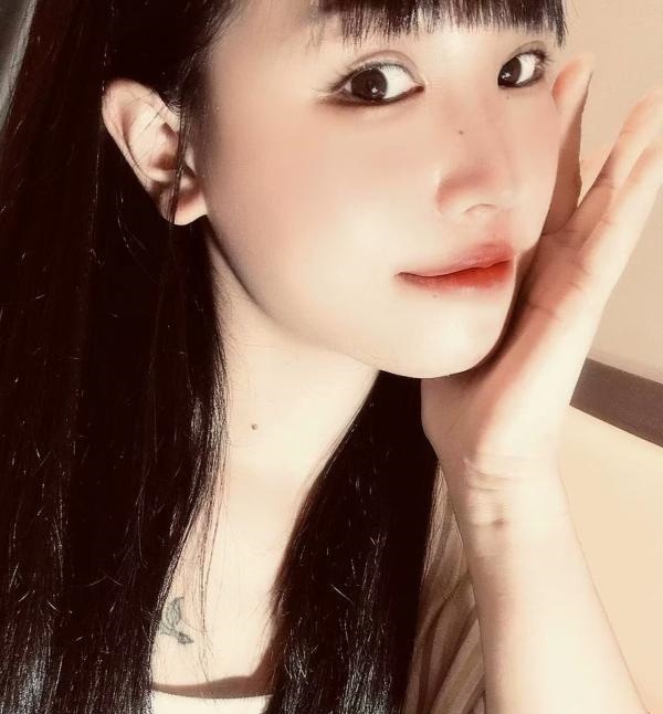 江岸温柔小美