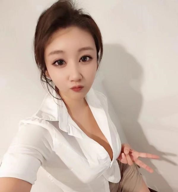 坂田巨乳KK