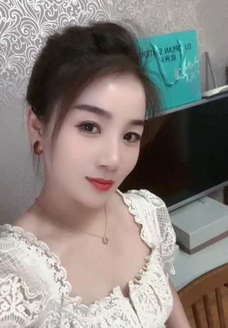 美甲师转行清新妹子