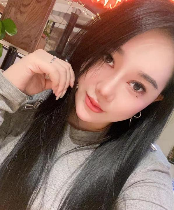 丰满美姐沛琪
