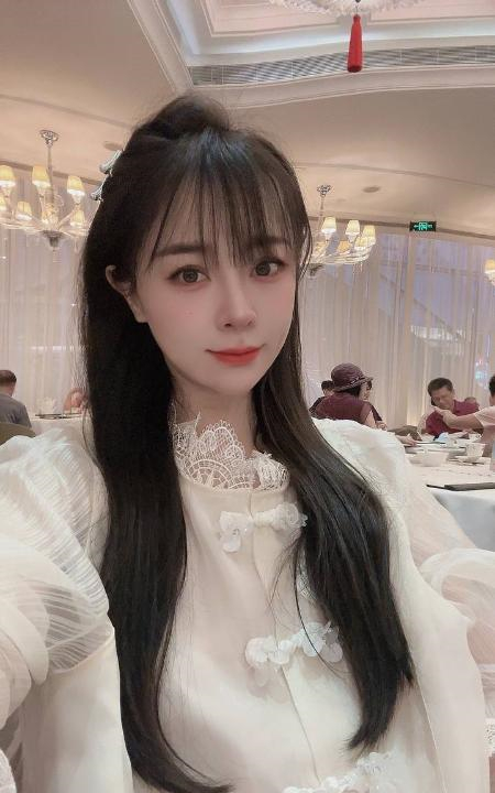 性感长腿好身材嫩妹