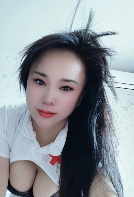 风情浪妇田恬