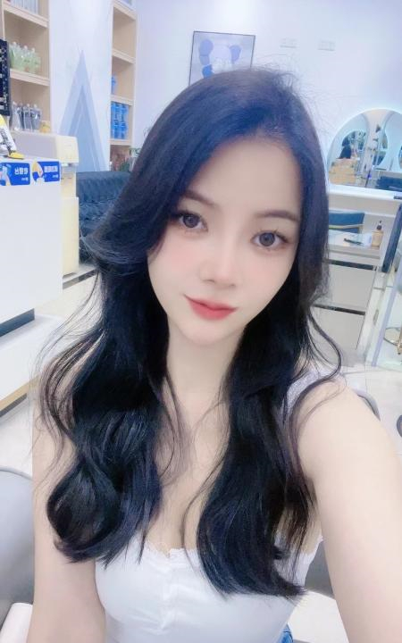 海珠中大长腿妹