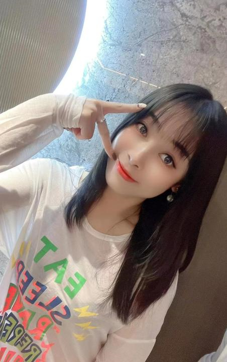 大奶丽丽美妇