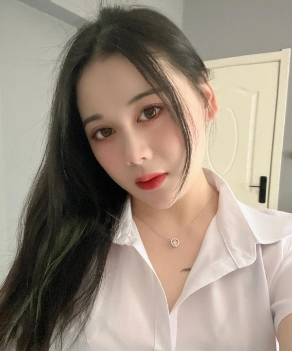 轻熟风骚少妇