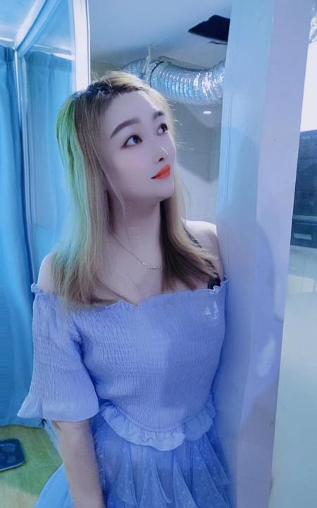 宝安服务系小姐姐