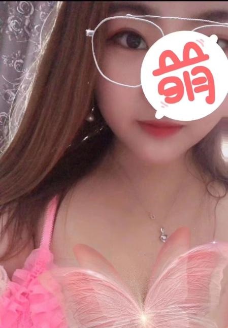 园区巨乳琴女