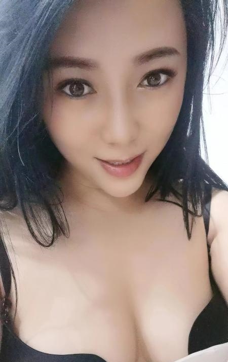 白云妩媚服务少妇