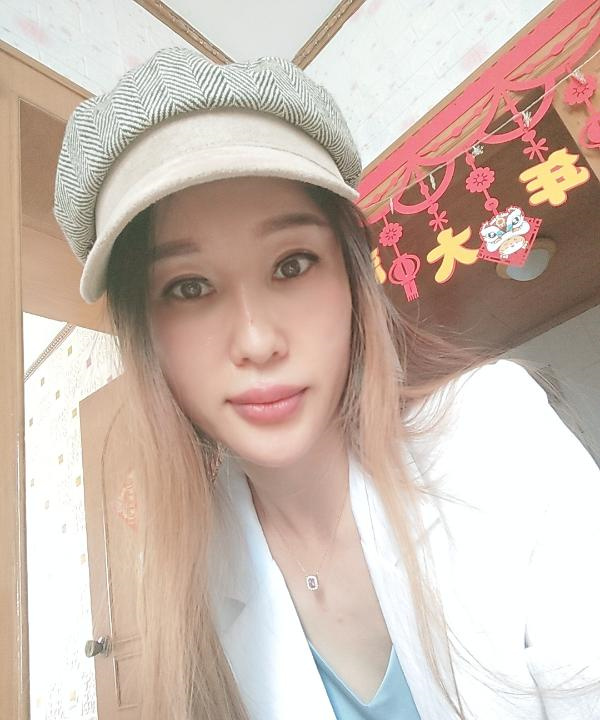 甜美温柔少妇