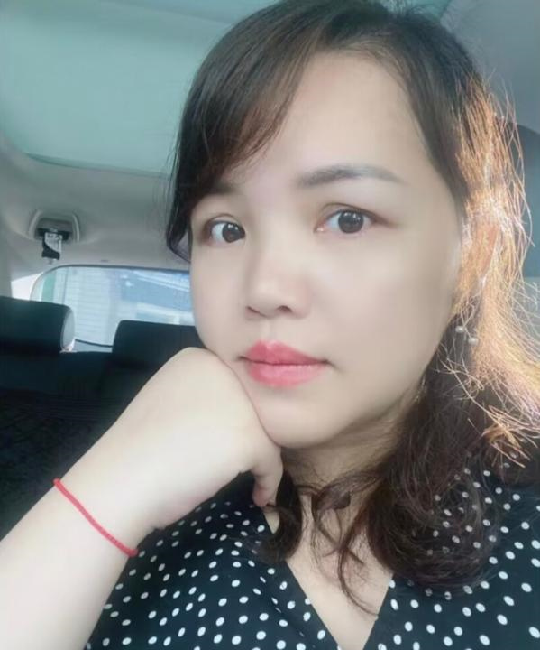 龙华少妇