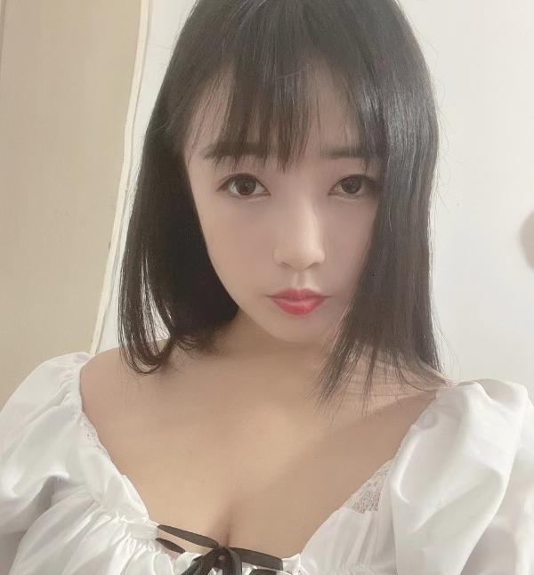 静安小余