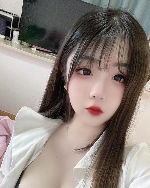 大胸萝莉媛媛