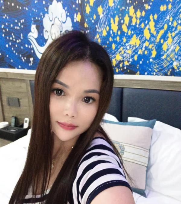东站少妇果儿