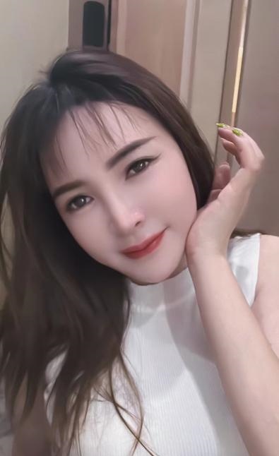 天河丰满骚女娜娜