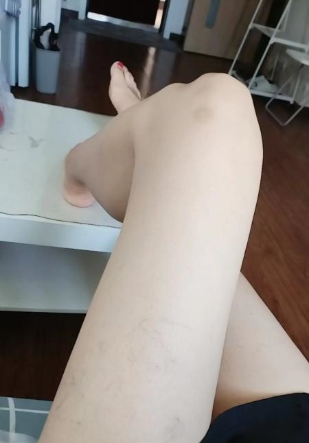 正良附近丝足美女