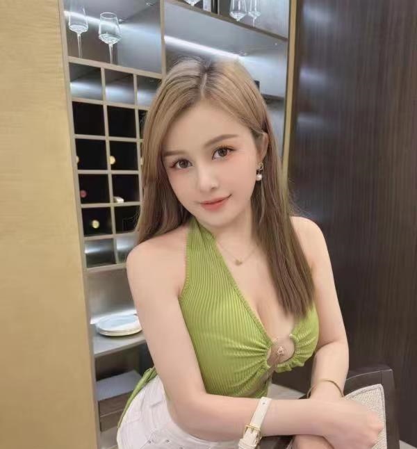 罗湖一字马小清新