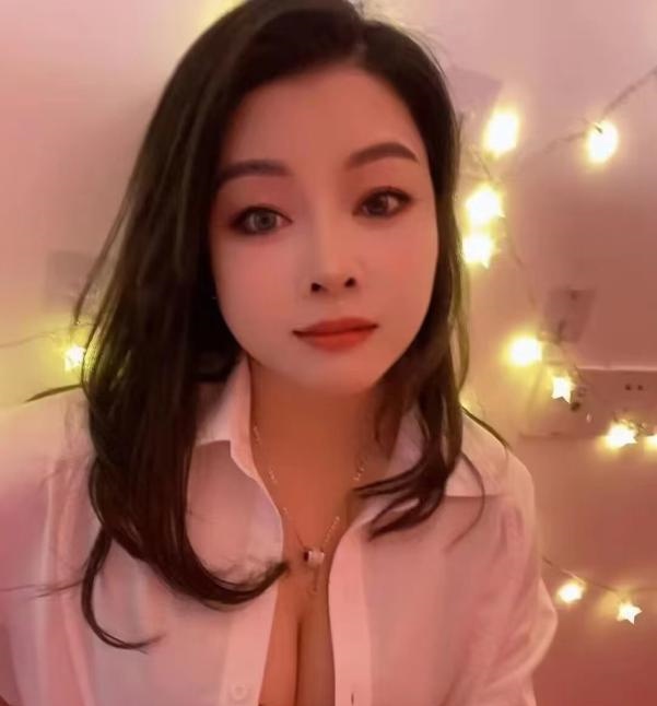 体验红绳彤彤