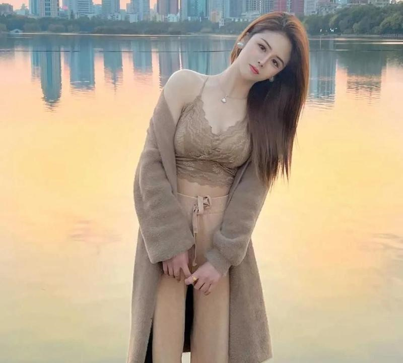 长江硚口性感美人鱼