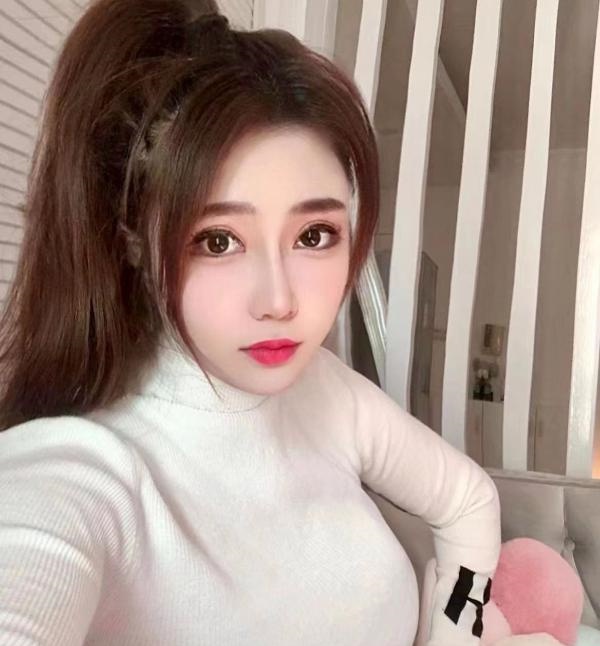 白美小艺