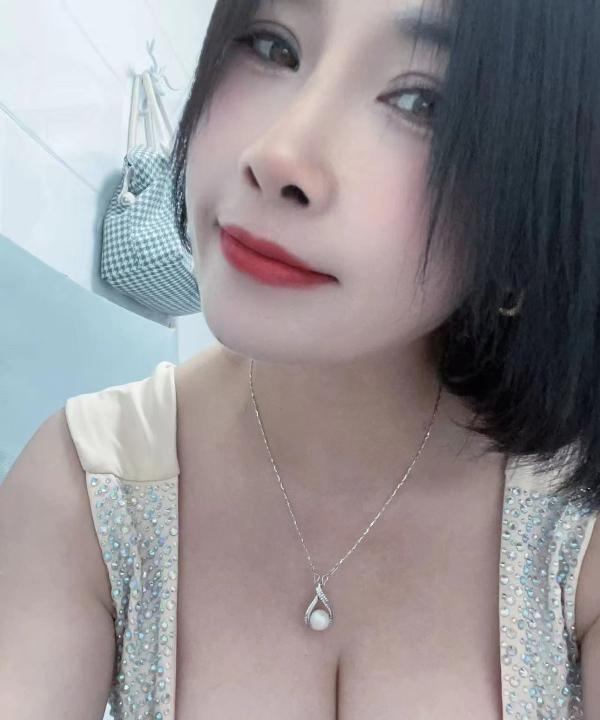 白云韵味少妇风儿