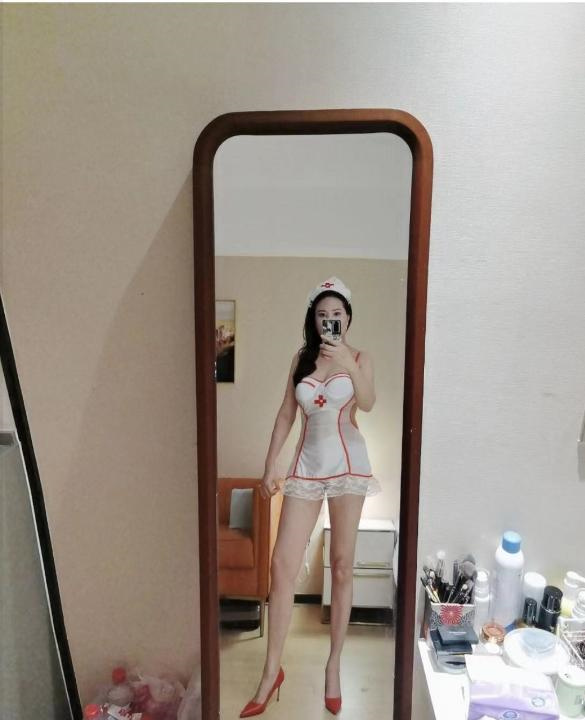 OL制服妮妮