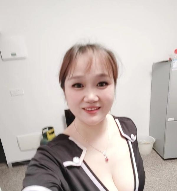 海珠广场熟女媱媱