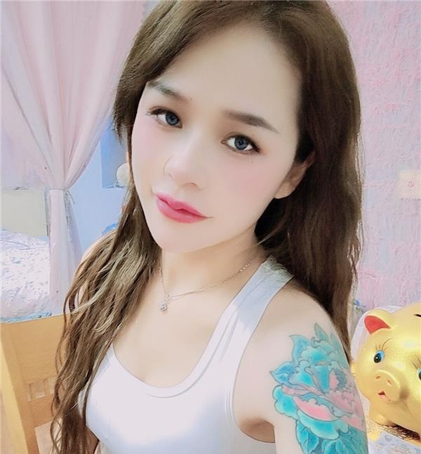 河西带皮肤小姐姐