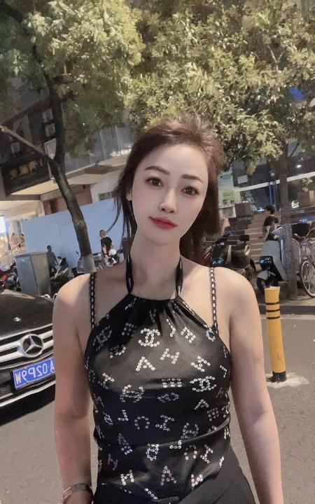 大胸颜值女友老师