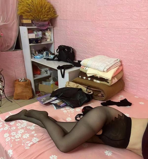 海珠白虎少妇老板娘