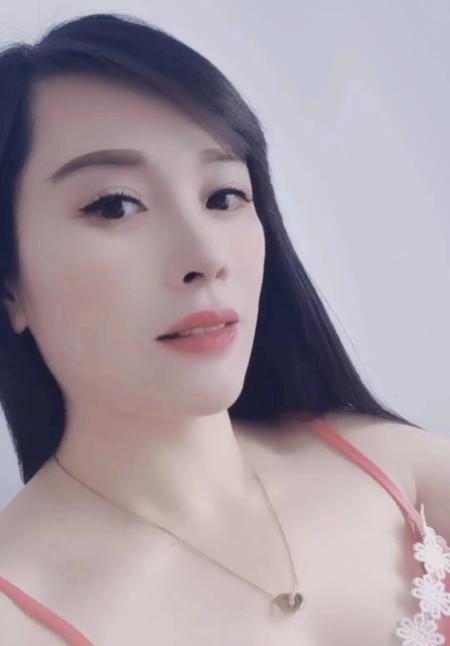 瑶海丰满熟女爱雪