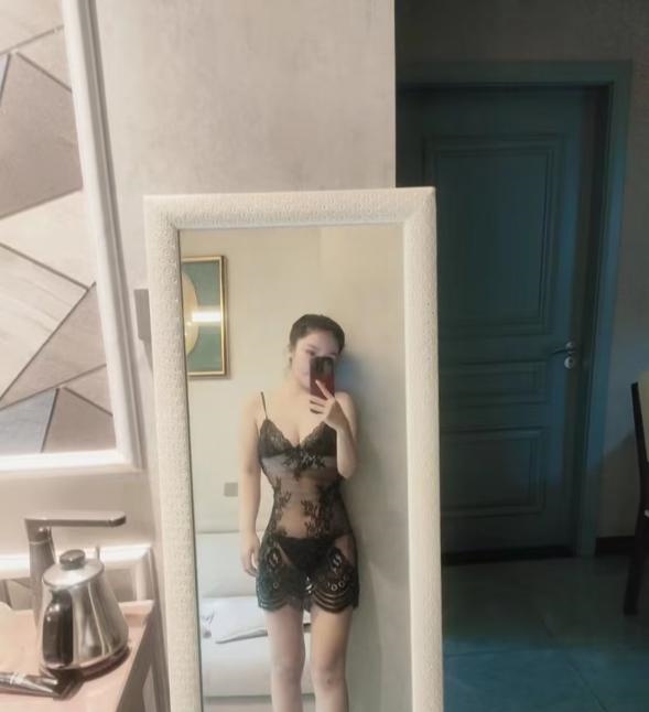 风骚性感服务系妹子