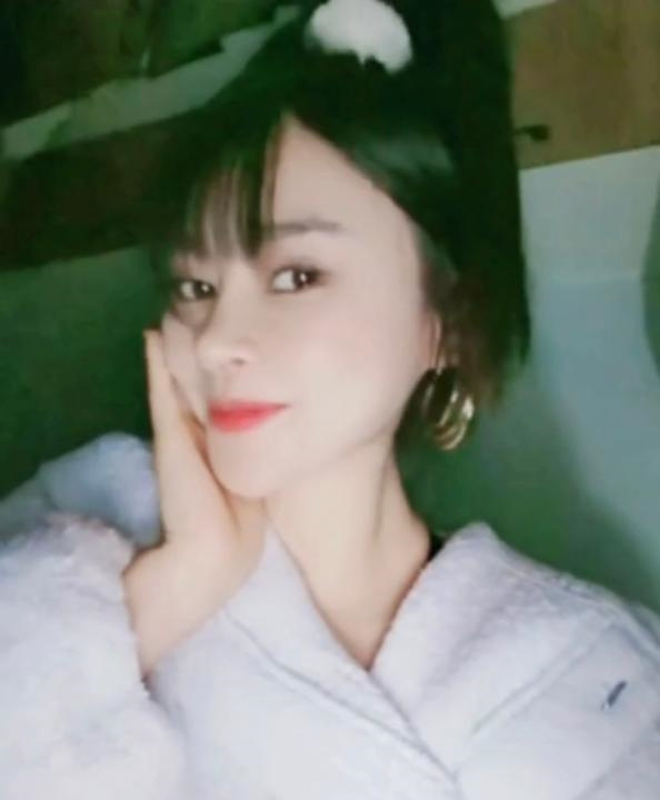 秦淮美妇