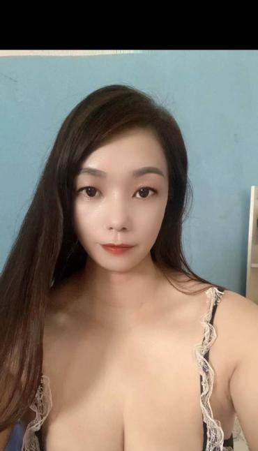 大胸少妇晓晓