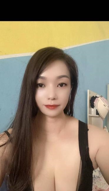 大胸少妇晓晓